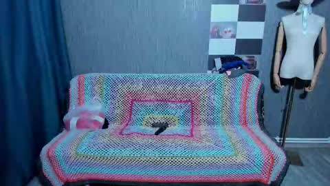 Ella online show from 5, 11, 2025