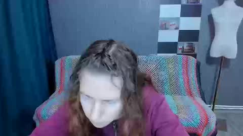 Ella online show from 4, 2, 2026