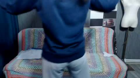 Ella online show from 13, 4, 2026