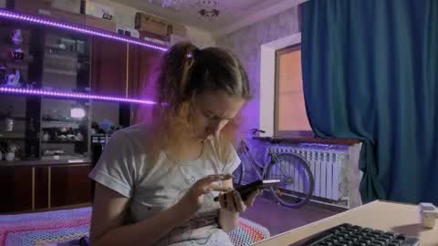 Snapshot of pa1e_pr1ncess chatting on 7, 6, 2026 Ella online show from 7, 6, 2026
