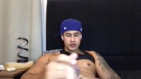 Javi    online show from 8, 6, 2026