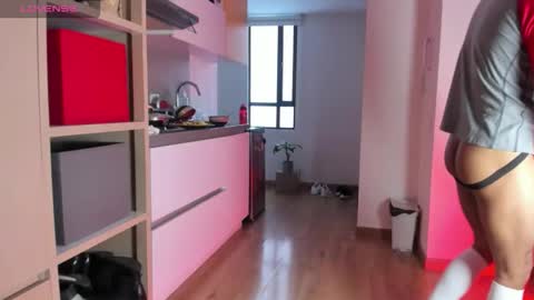 Snapshot of pablo_rincon95 chatting on 28, 11, 2025 pablo rincon95 online show from 28, 11, 2025