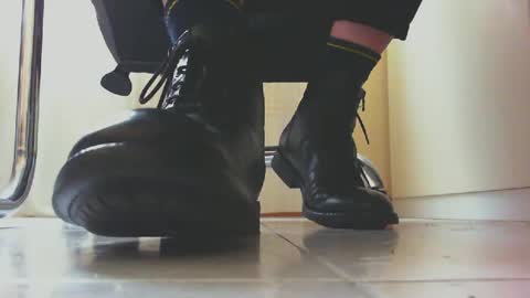 Snapshot of pablomenesssl chatting on 24, 2, 2025 Pablo Meness online show from 24, 2, 2025