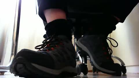 Snapshot of pablomenesssl chatting on 3, 3, 2025 Pablo Meness online show from 3, 3, 2025