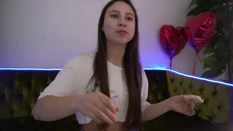 Snapshot of paigeprado chatting on 8, 3, 2025 Paige online show from 8, 3, 2025