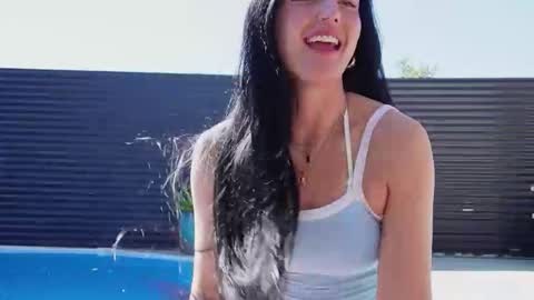 Snapshot of pakeha_princess chatting on 14, 9, 2025 Holly  online show from 14, 9, 2025