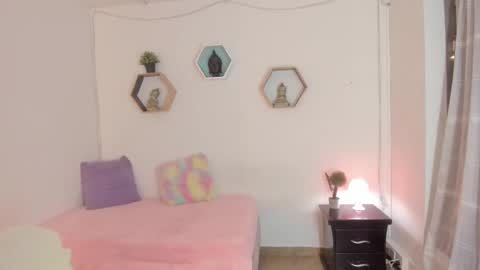 Paloma  online show from 8, 3, 2025