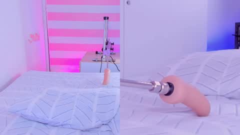 Snapshot of pamela_cm chatting on 1, 3, 2025 .. online show from 1, 3, 2025