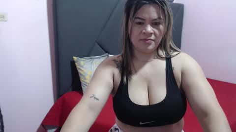pamela_echeverria online show from 2, 10, 2025