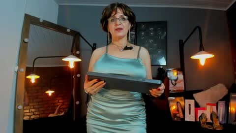 pamela_mature41 online show from 18, 4, 2026