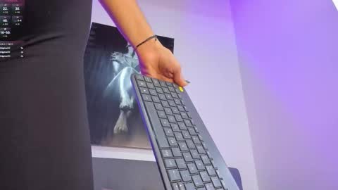 Pamela online show from 8, 11, 2025