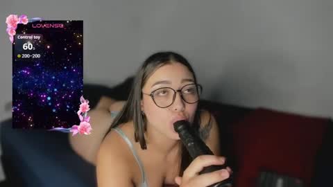 Pamelaa moon online show from 5, 4, 2026