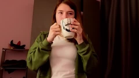 Snapshot of pamilarakestraw chatting on 19, 10, 2025 daniella online show from 19, 10, 2025