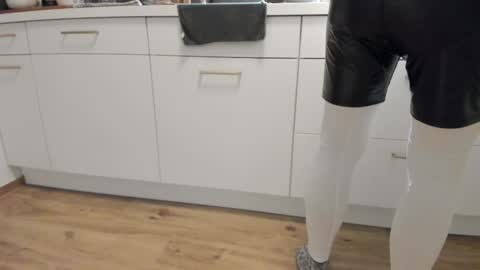 pampersandspanking online show from 23, 2, 2026