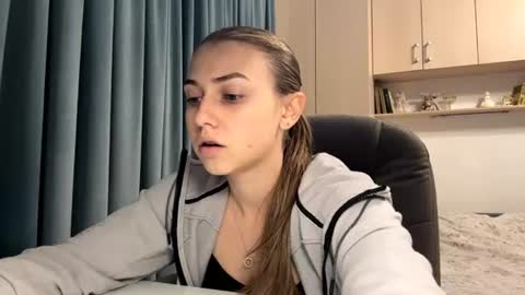 Lia online show from 7, 7, 2026