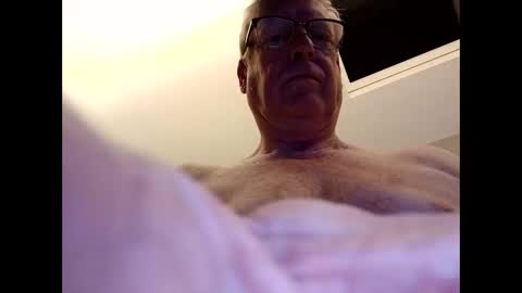 Snapshot of panda320 chatting on 20, 3, 2026 panda320 online show from 20, 3, 2026