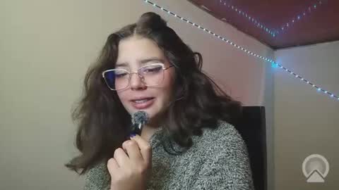 Snapshot of pao_ly chatting on 15, 6, 2026 Paola online show from 15, 6, 2026