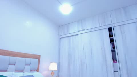 Paola  online show from 24, 1, 2025