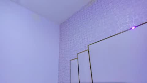 Paola  online show from 4, 10, 2025