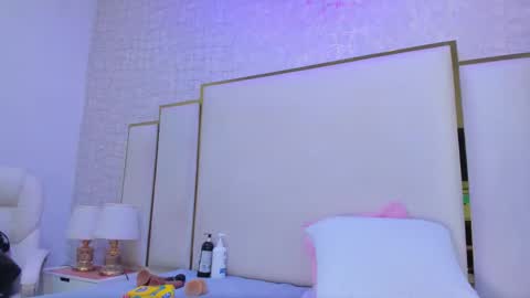 Paola  online show from 1, 3, 2026