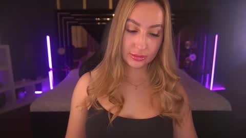 Lia online show from 27, 2, 2025