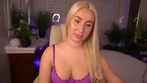 Lia online show from 23, 4, 2026