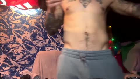 Snapshot of papi232021 chatting on 8, 3, 2025 papi232021 online show from 8, 3, 2025