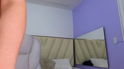 Amy and my doll online show from 17, 12, 2024