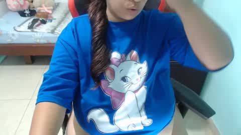 Snapshot of pareja_explosivasexx chatting on 14, 1, 2025 Luna online show from 14, 1, 2025