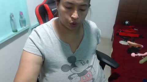 Snapshot of pareja_explosivasexx chatting on 26, 10, 2025 Luna online show from 26, 10, 2025