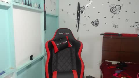 Snapshot of pareja_explosivasexx chatting on 29, 11, 2025 Luna online show from 29, 11, 2025