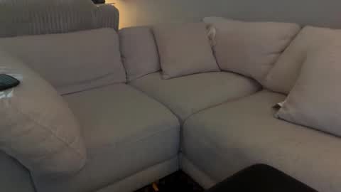 Pariain online show from 6, 3, 2026