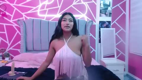 paris online show from 30, 1, 2025