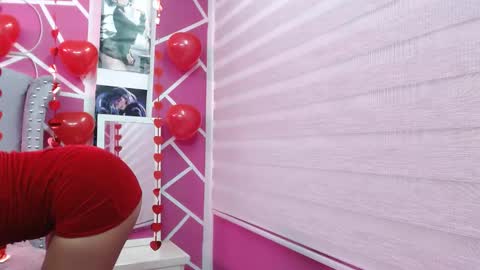 paris online show from 14, 2, 2025