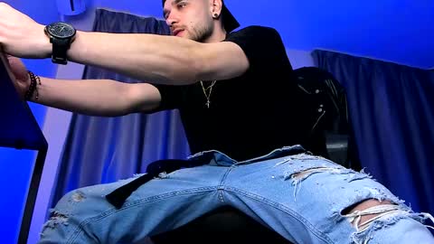 Paris online show from 3, 2, 2025