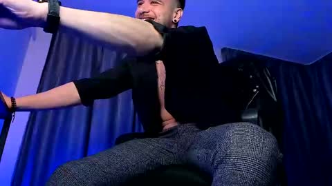 Paris online show from 17, 2, 2025