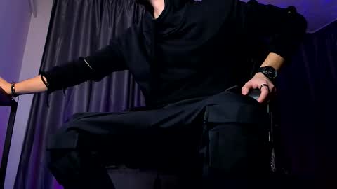 Paris online show from 15, 10, 2025