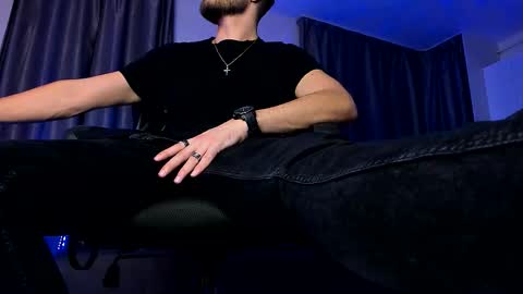 Paris online show from 28, 10, 2025