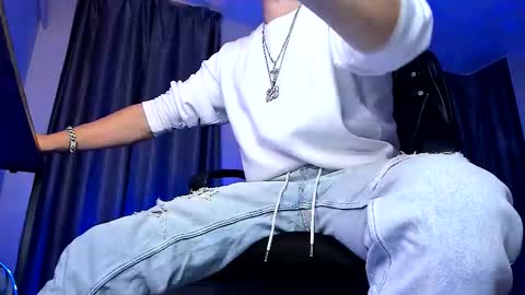 Paris online show from 8, 11, 2025