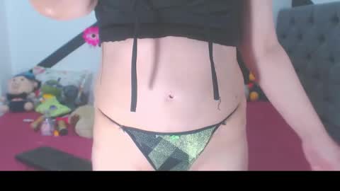 Snapshot of paris_squirtt chatting on 14, 11, 2025 paris_squirtt online show from 14, 11, 2025