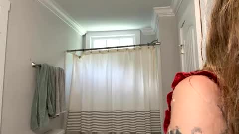 Hairy Paris online show from 30, 5, 2026