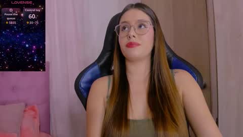 Snapshot of parisshayk chatting on 13, 2, 2026 Paris online show from 13, 2, 2026