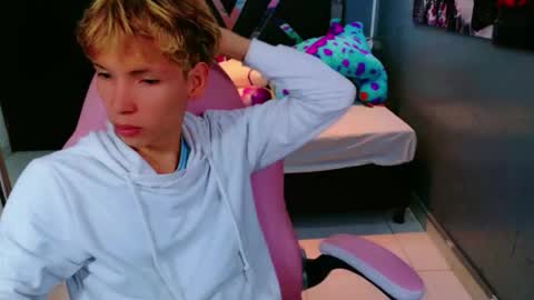 park_jimin1 online show from 20, 9, 2025