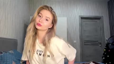 Milana online show from 4, 7, 2026