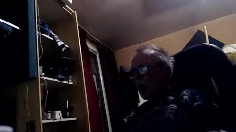 pascal88881 online show from 2, 12, 2024