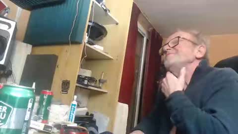 pascal88881 online show from 17, 12, 2024