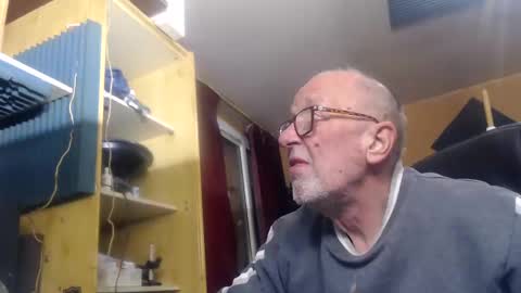 pascal88881 online show from 28, 12, 2024