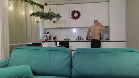 Pashka online show from 14, 12, 2025