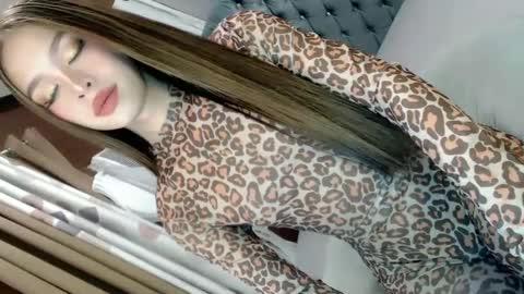 Snapshot of passion_de_amor18 chatting on 24, 1, 2025 Tasty Alice online show from 24, 1, 2025