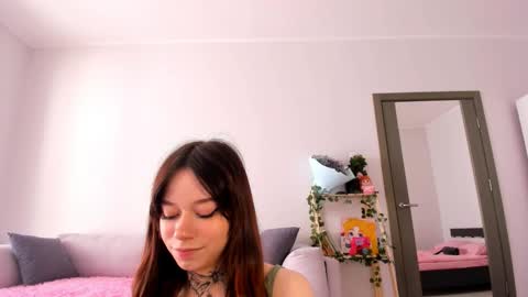 Bella online show from 14, 10, 2025